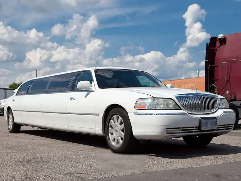 Lincoln Stretch Town Car available for rental in Toronto and the GTA